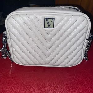 VS The Victoria Top Zip Crossbag